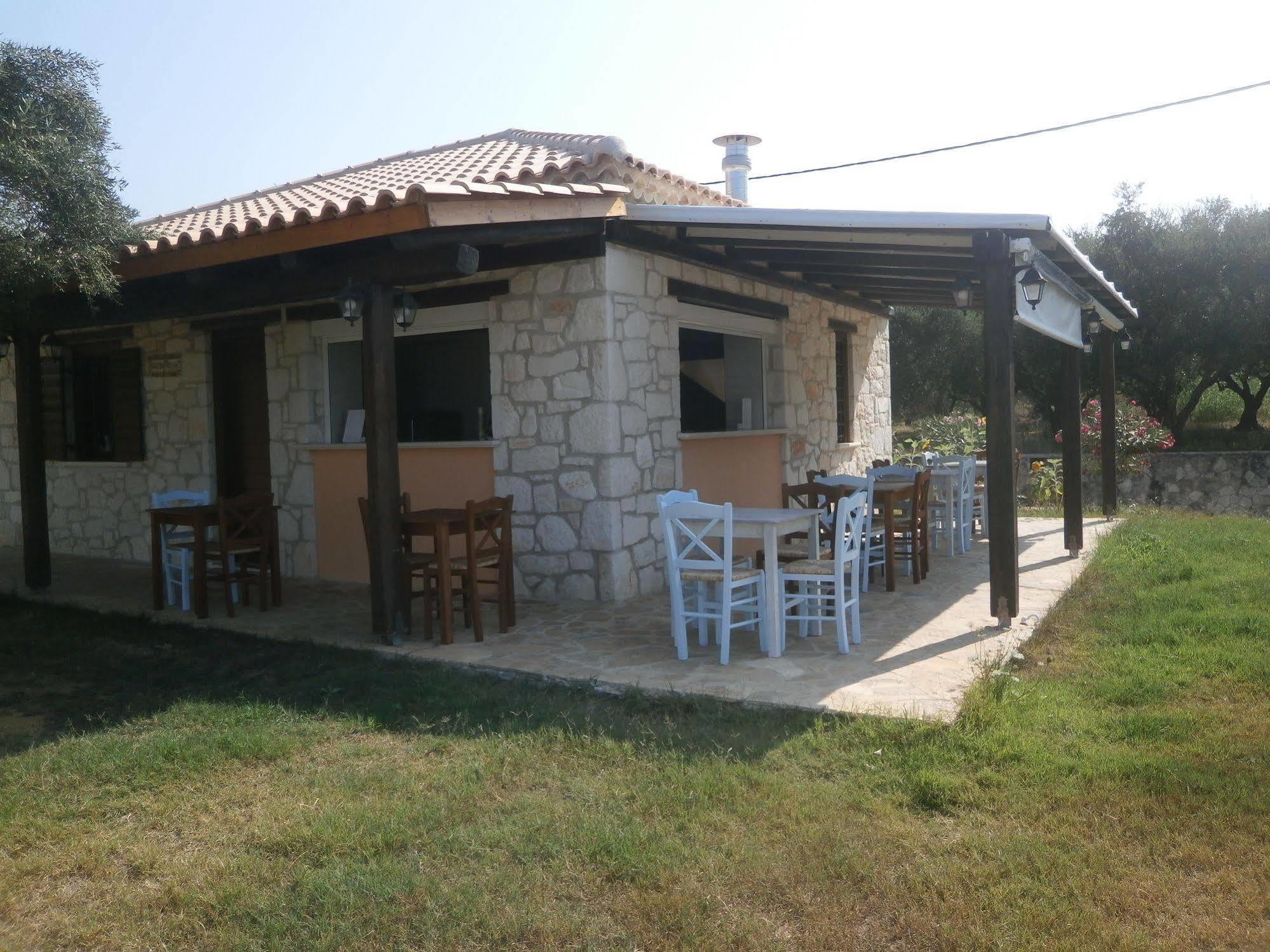 Kavos Psarou Villas Amoudi Exterior photo