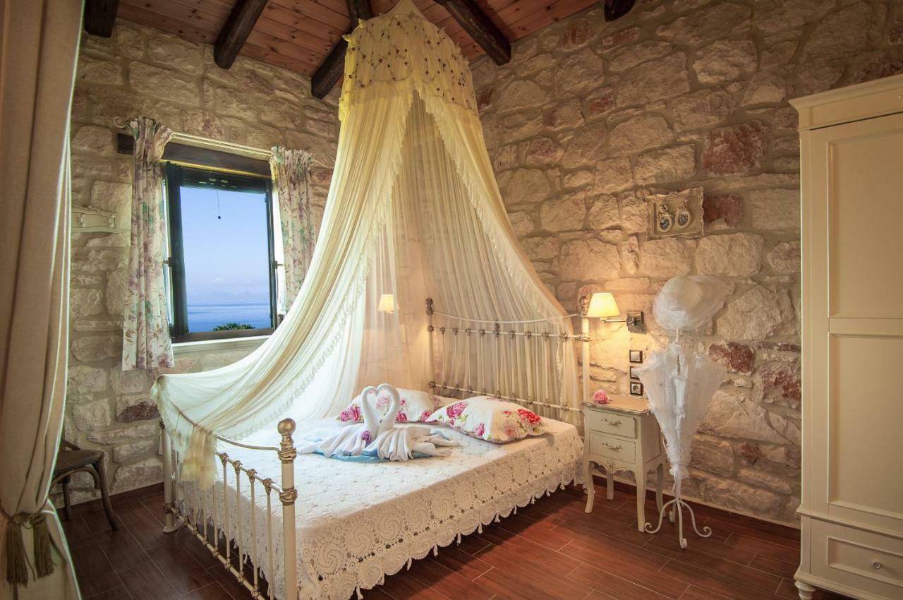 Kavos Psarou Villas Amoudi Exterior photo
